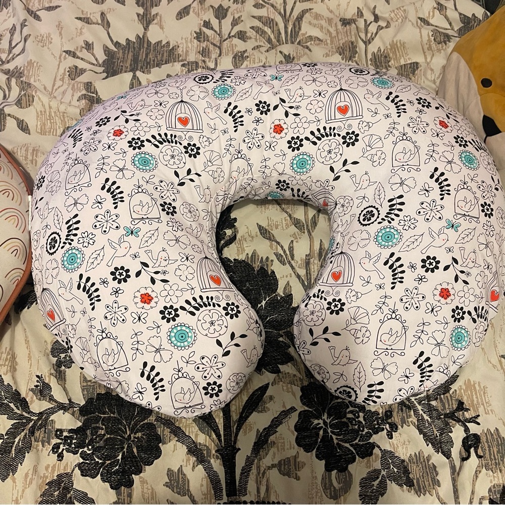 Boppy pillow